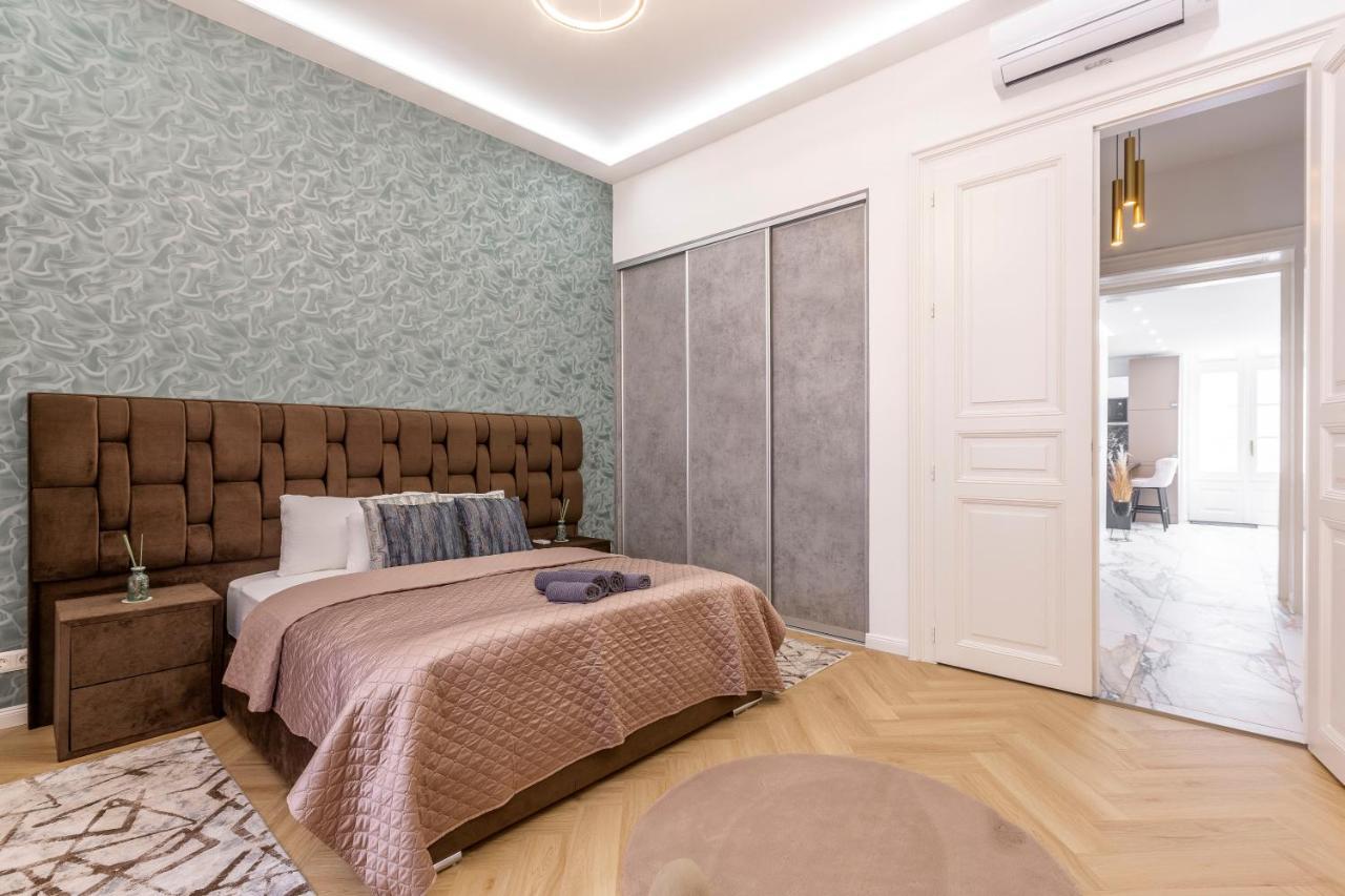 Luxurious Bajcsy Residence Next To The Basilica Budapest Eksteriør billede